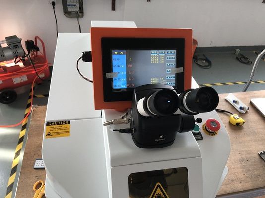 Jewelry 200W Handheld Laser Welding Machine , CE Tabletop Laser Welder